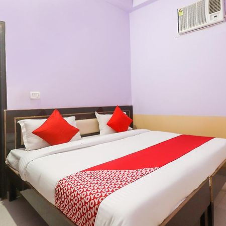 Indirapuram Hotel O Sunrise Inn מראה חיצוני תמונה
