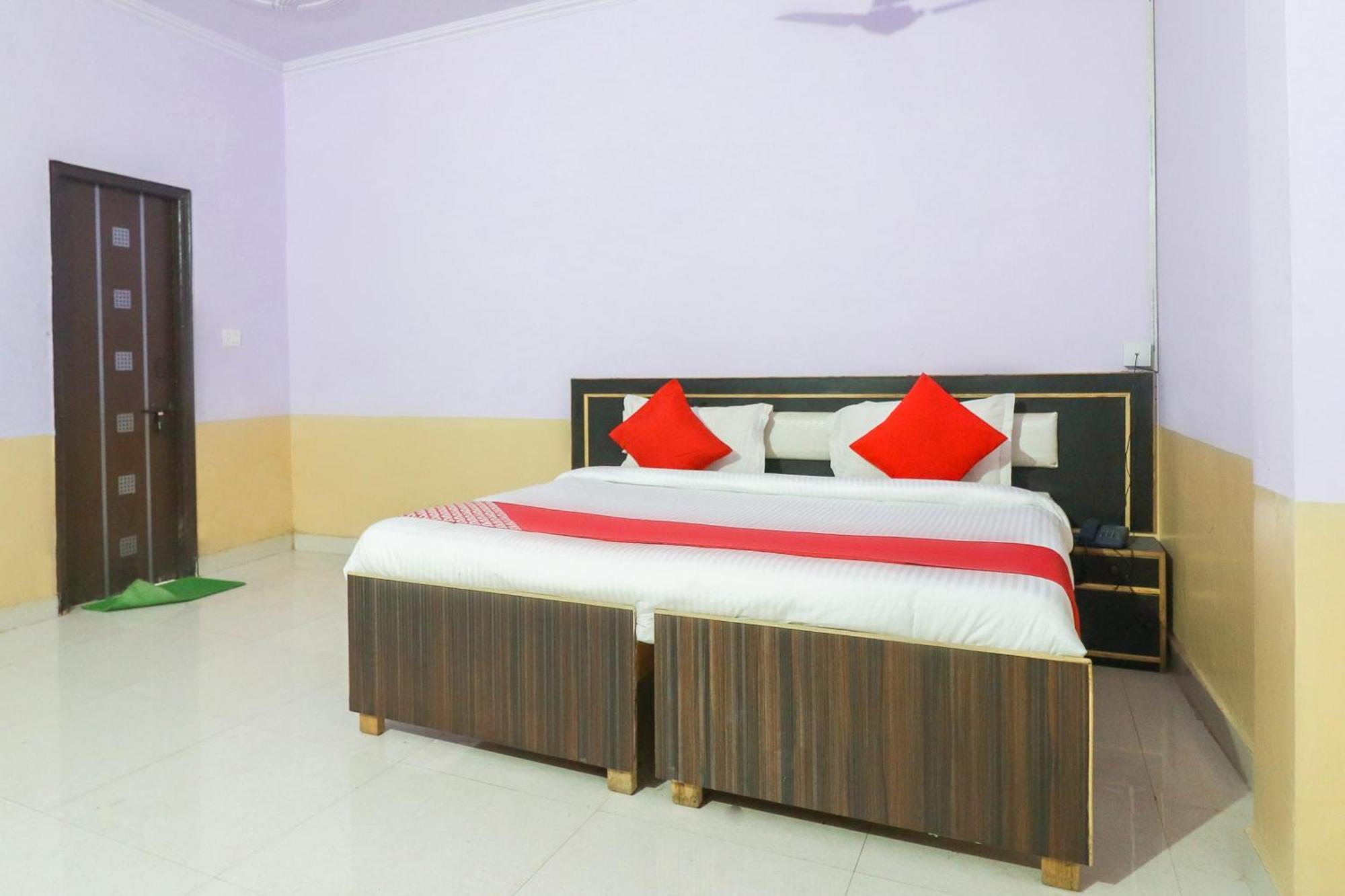 Indirapuram Hotel O Sunrise Inn מראה חיצוני תמונה