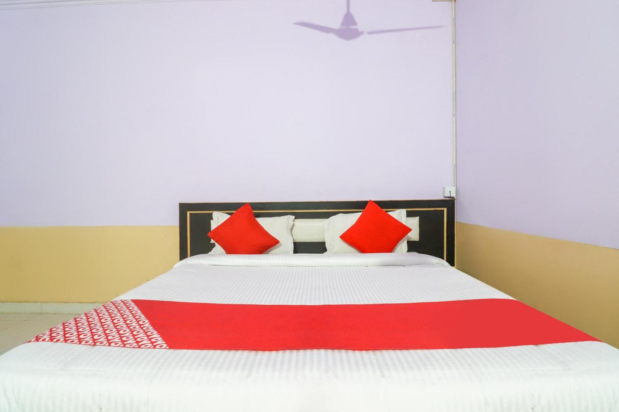 Indirapuram Hotel O Sunrise Inn מראה חיצוני תמונה