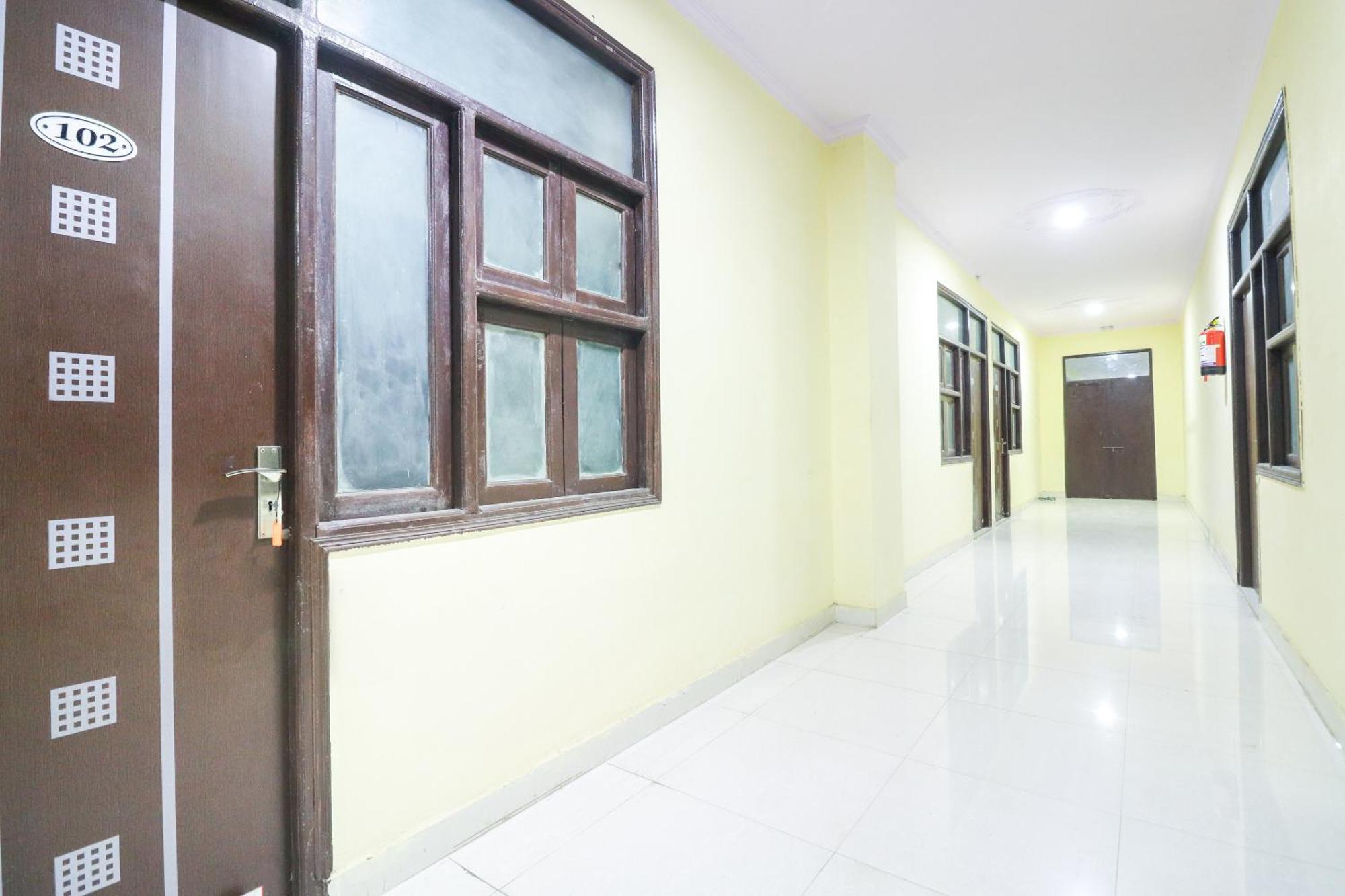 Indirapuram Hotel O Sunrise Inn מראה חיצוני תמונה